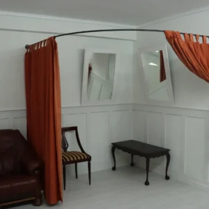 Corner Standing Oval Fitting and Dressing Room for Wall Mounting with Italian Style Curved Wall Supports