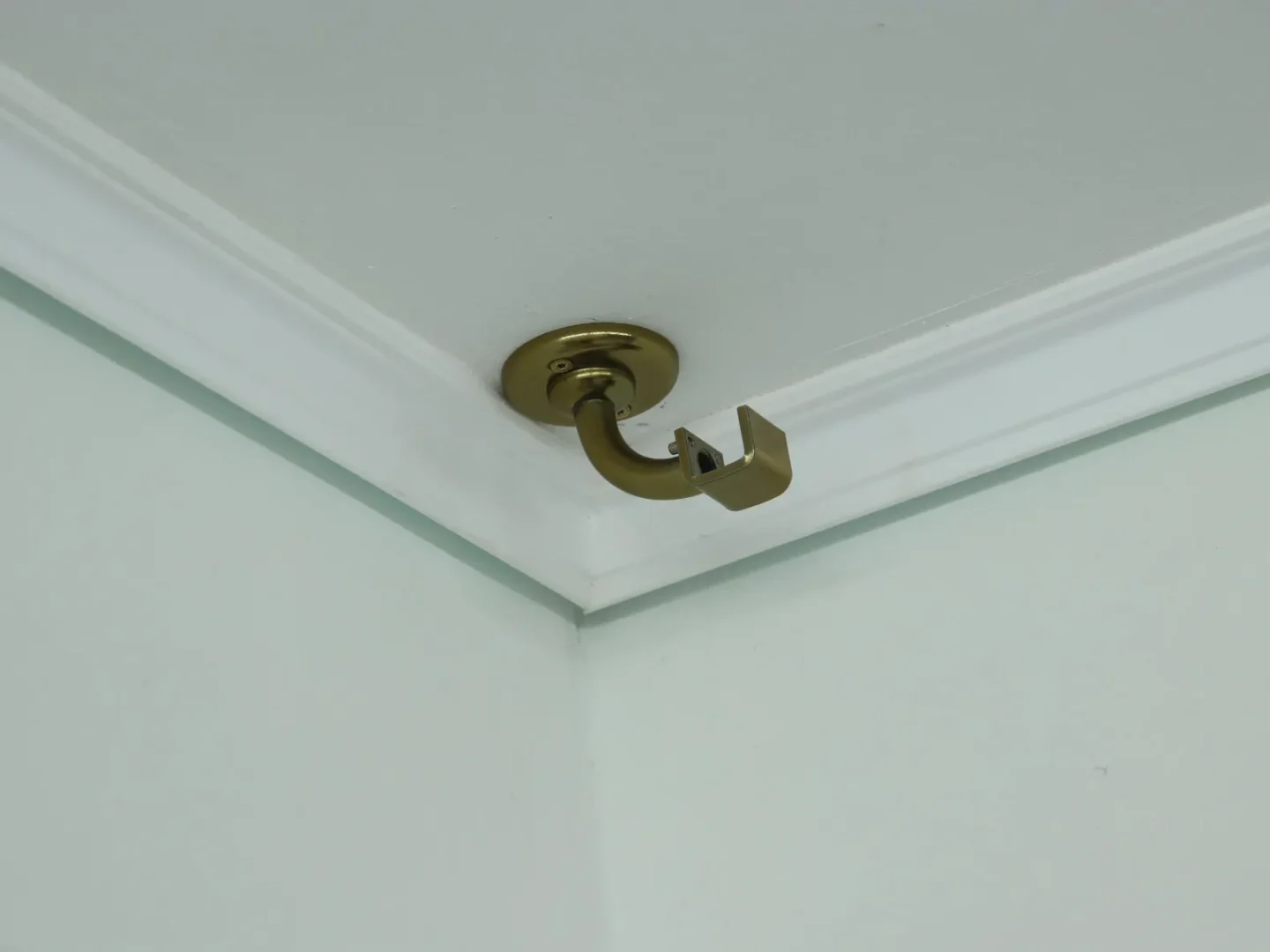 Removable Single Curtain Rod for Window, Curved Ceiling Brackets and Plug Ends - Image 3