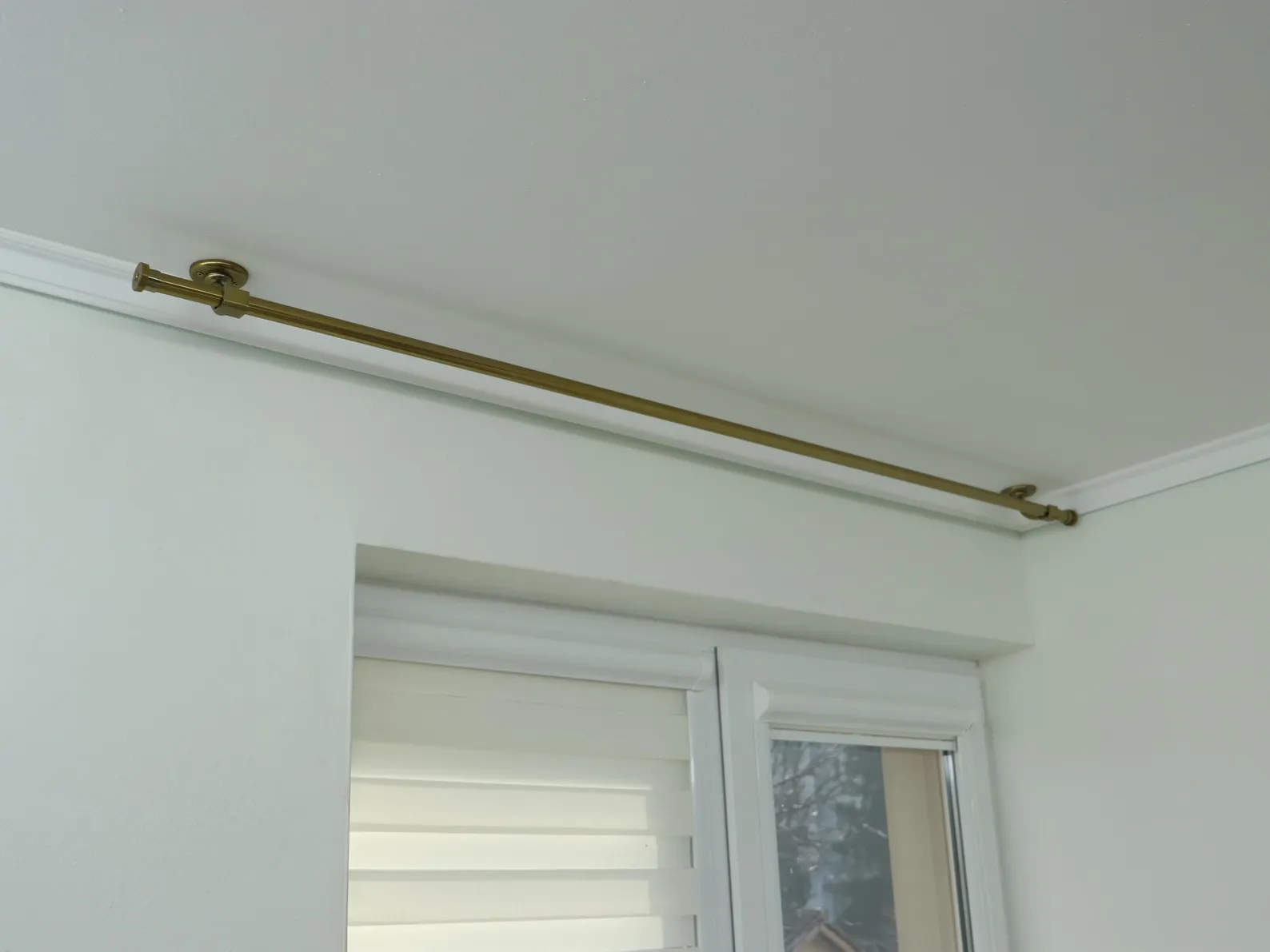 Removable Single Curtain Rod for Window, Curved Ceiling Brackets and Plug Ends - Image 5