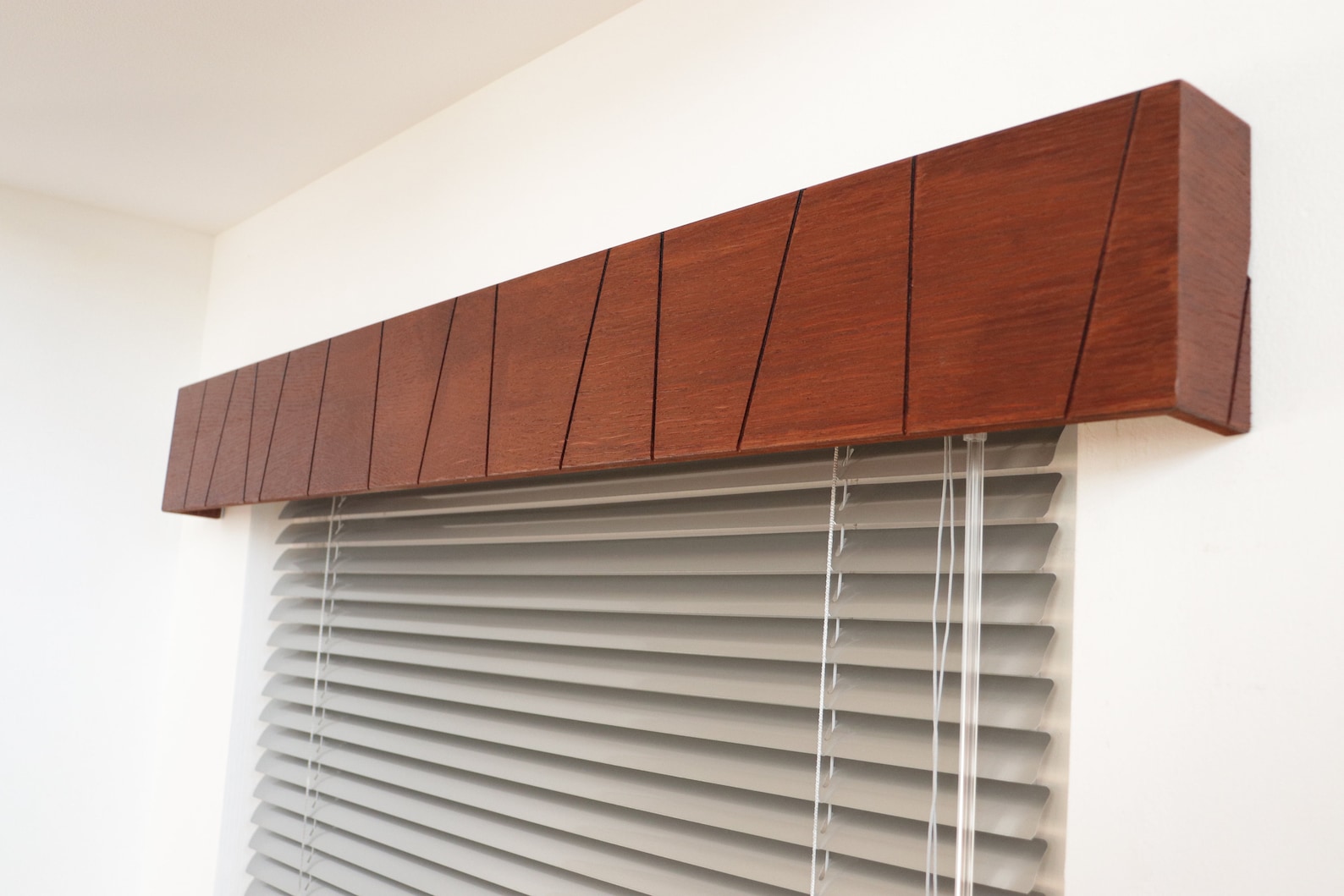 Window Valance, Cornice Board, Pelmet Box- Veneered MDF OAK Mod. 102, Wall Montage and Many Colors Finishes - Image 2